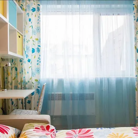 Apartament Stylish Near Center