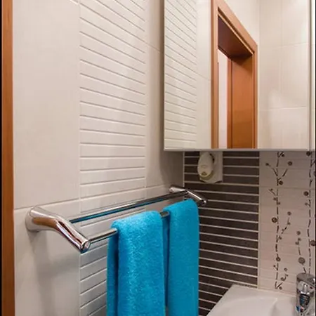 Apartament Stylish Near Center